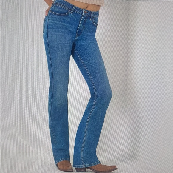 Wrangler Denim - NWT Wrangler Women’s High Rise Boot Cut Jeans. Size 12